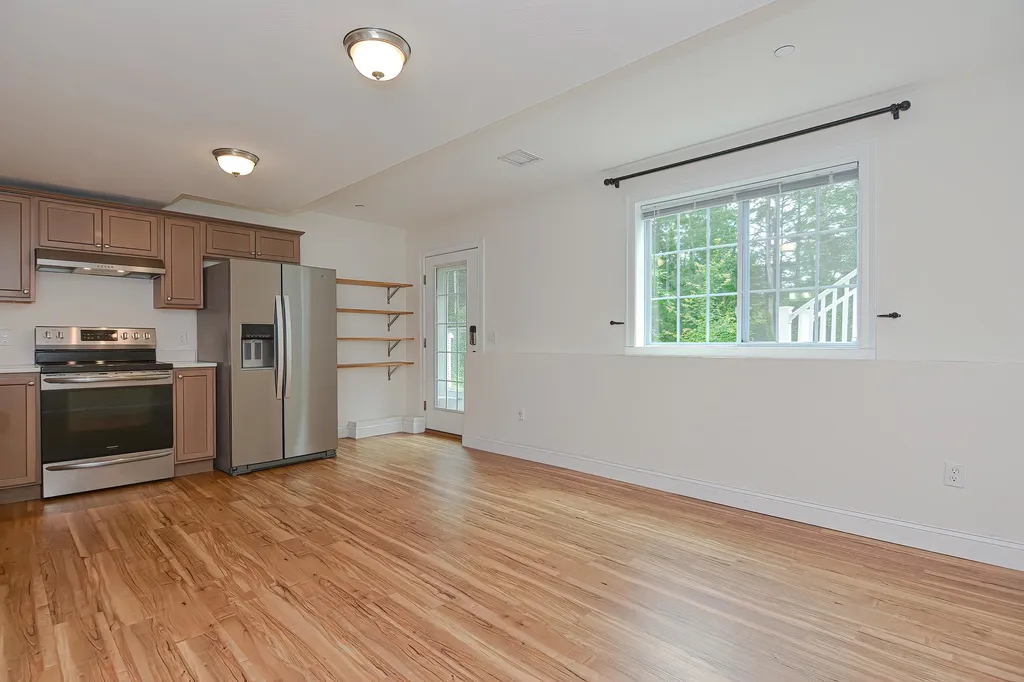 3 Hummingbird Lane Salem NH 03079