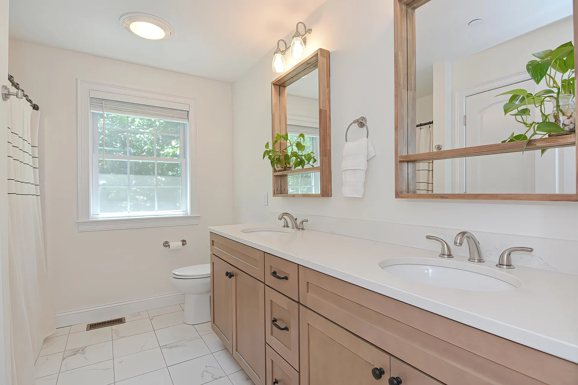 3 Hummingbird Lane Salem NH 03079
