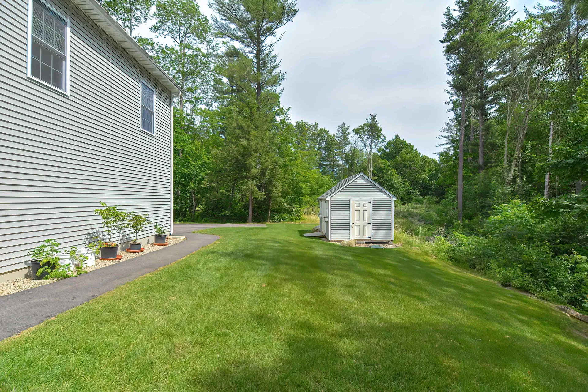 3 Hummingbird Lane Salem NH 03079