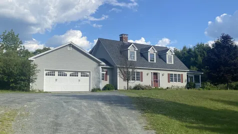 604 Farr Hill Road Littleton NH 03561