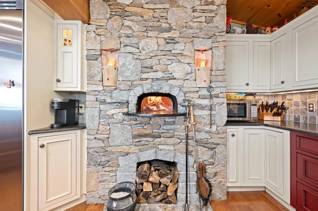 90 Minge Cove Road Alton NH 03810