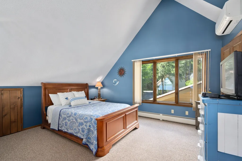 90 Minge Cove Road Alton NH 03810