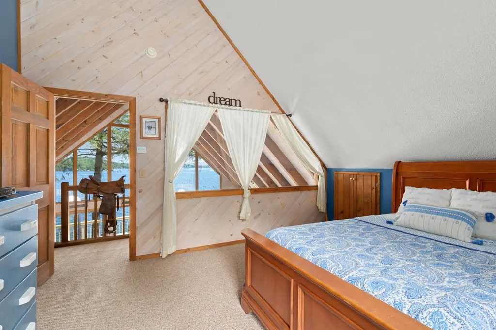 90 Minge Cove Road Alton NH 03810