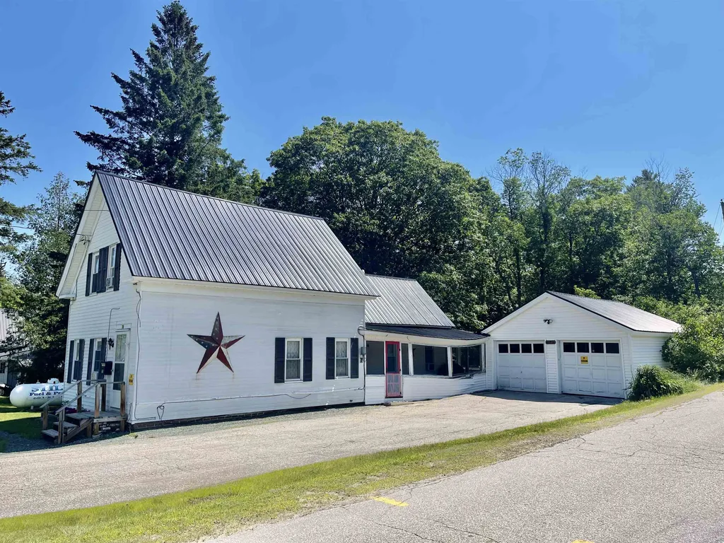 72 Prospect Street Lancaster NH 03584