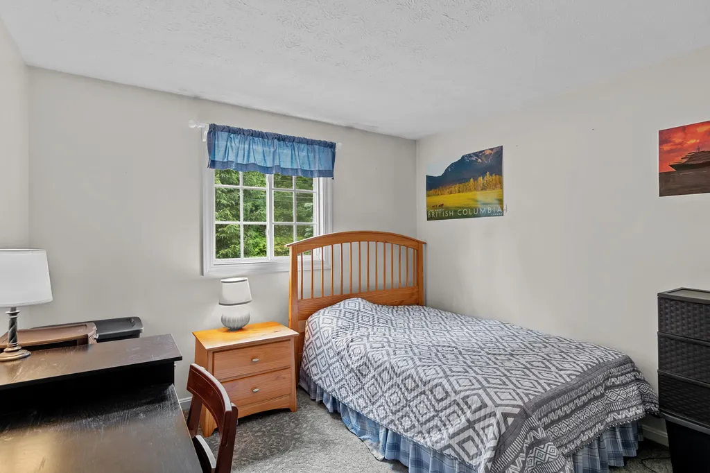757 River Road New Boston NH 03070