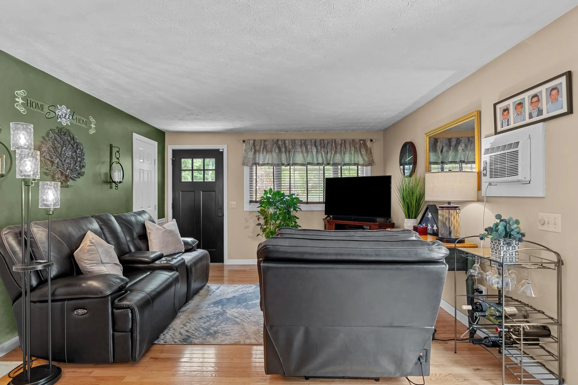 757 River Road New Boston NH 03070