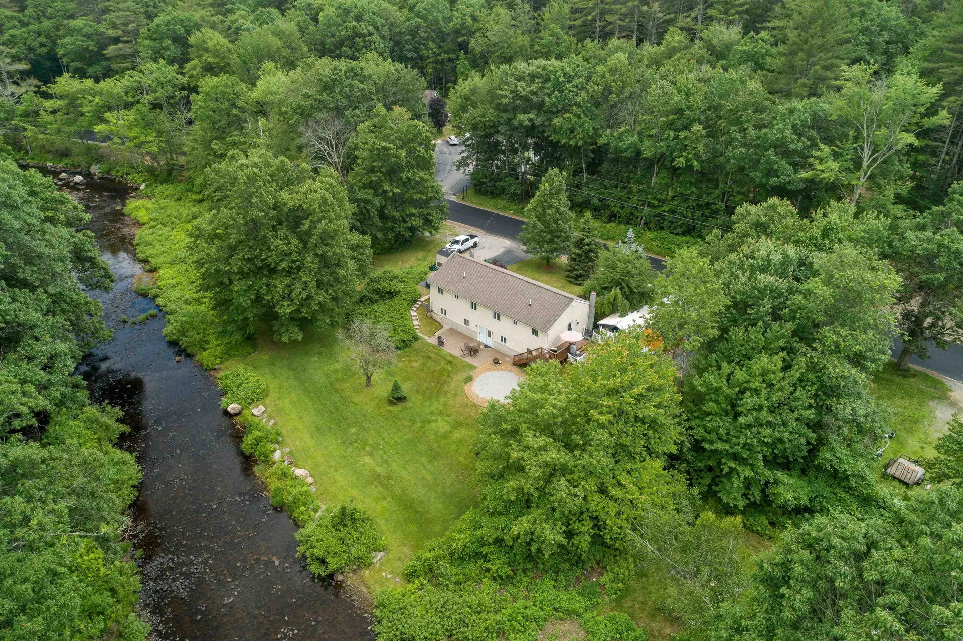 757 River Road New Boston NH 03070