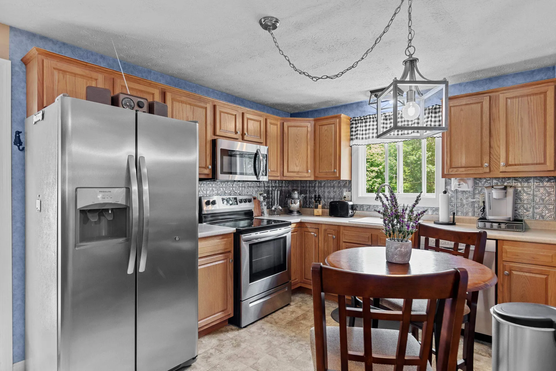 757 River Road New Boston NH 03070