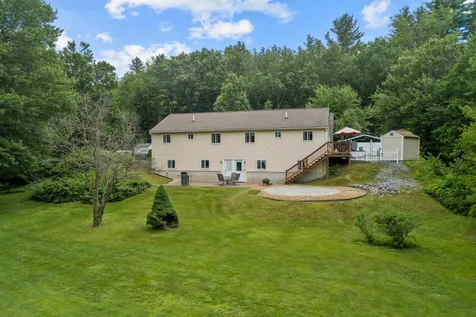 757 River Road New Boston NH 03070