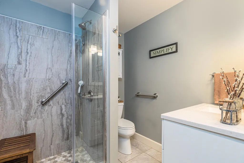 28 Old Wolfeboro Road Alton NH 03809