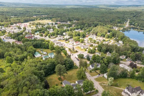 28 Old Wolfeboro Road Alton NH 03809