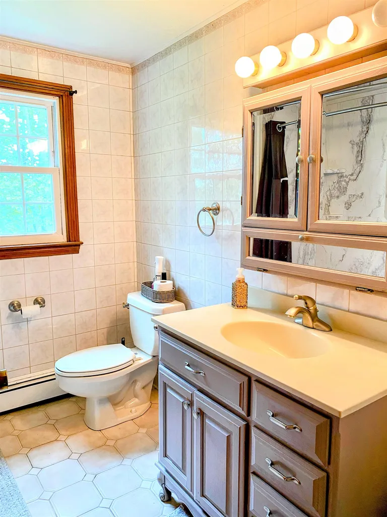 235 Mallego Road Barrington NH 03825