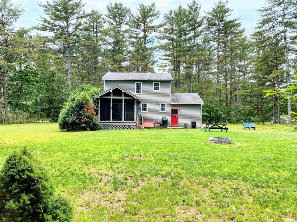 235 Mallego Road Barrington NH 03825