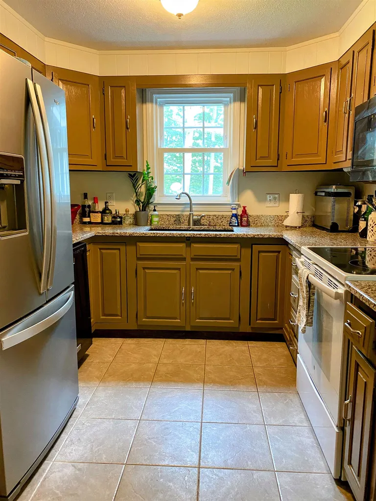 235 Mallego Road Barrington NH 03825