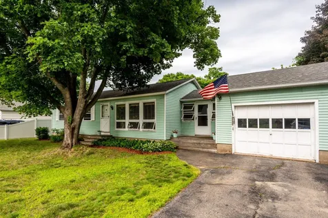 7 East Street Somersworth NH 03878