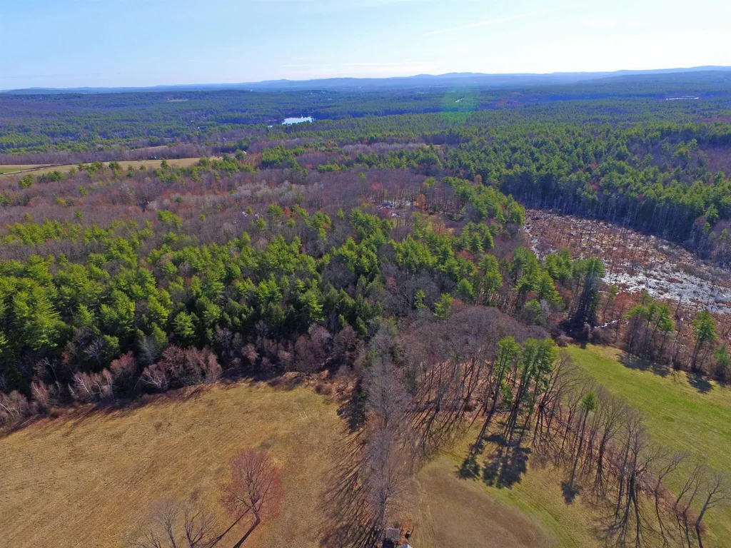 265-28 & 16-28 Upper Straw Road Hopkinton NH 03229