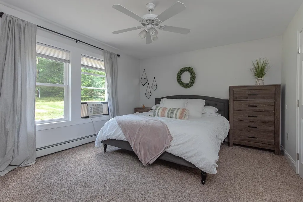 68 Colony Lane New Hampton NH 03256