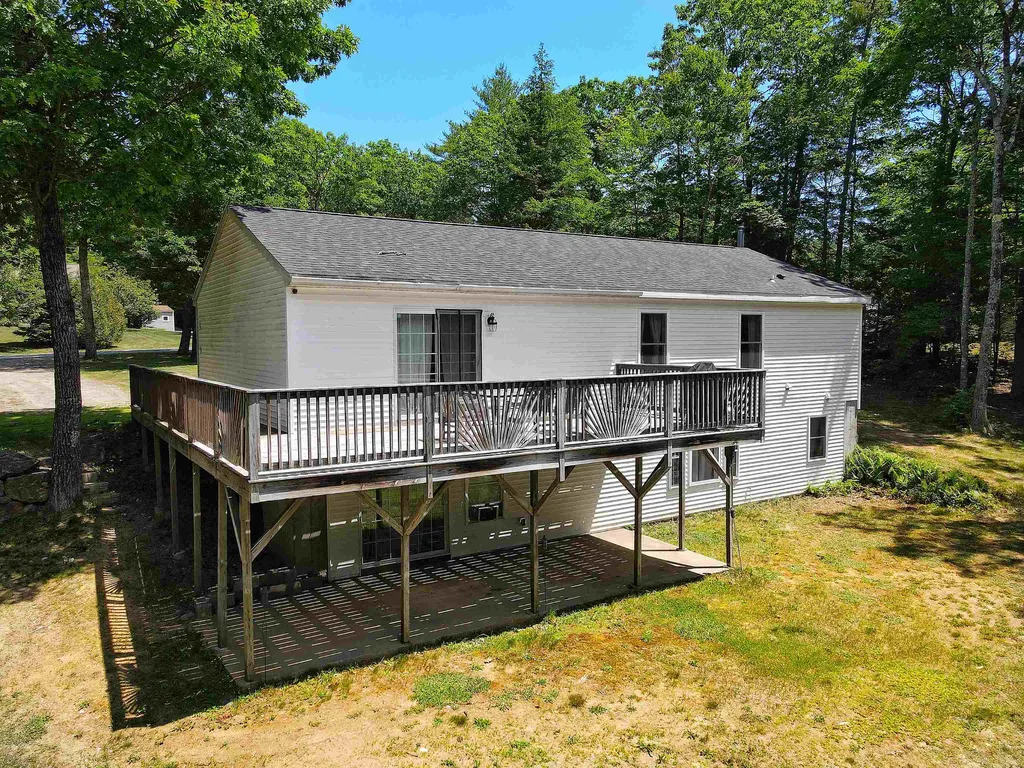 68 Colony Lane New Hampton NH 03256