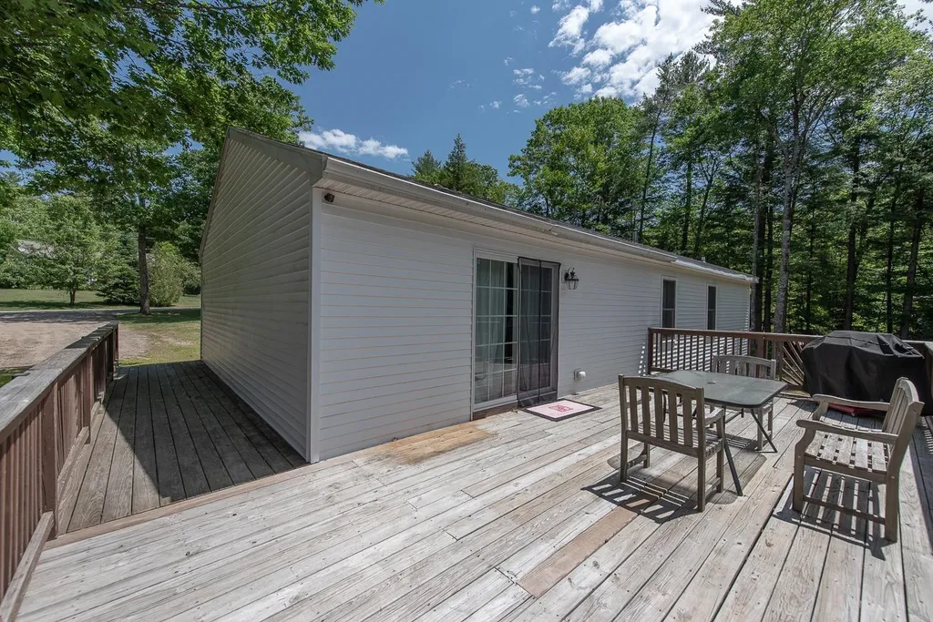 68 Colony Lane New Hampton NH 03256