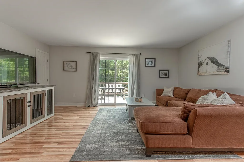 68 Colony Lane New Hampton NH 03256