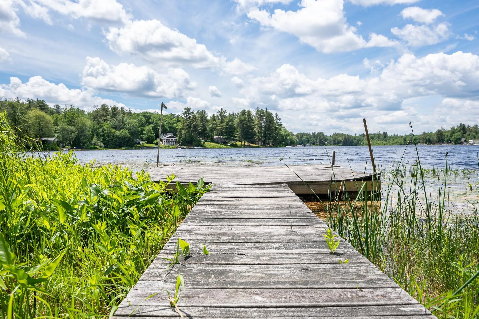 22 West Shore Drive Raymond NH 03077