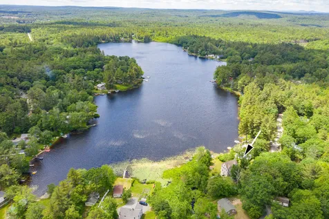 22 West Shore Drive Raymond NH 03077