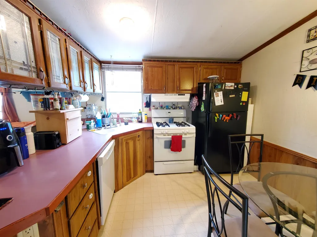 11 Goodwin Lane Canaan NH 03741