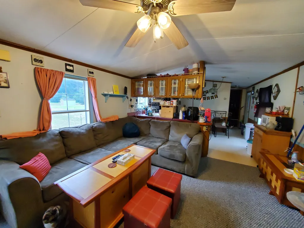 11 Goodwin Lane Canaan NH 03741