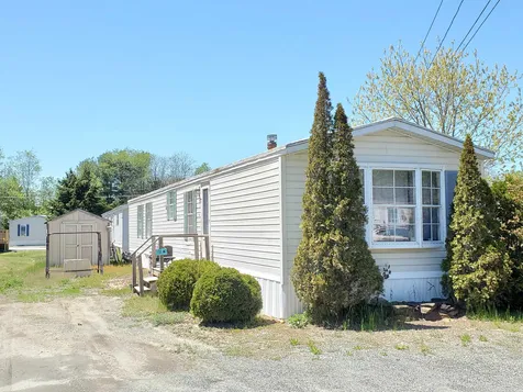 11 Goodwin Lane Canaan NH 03741
