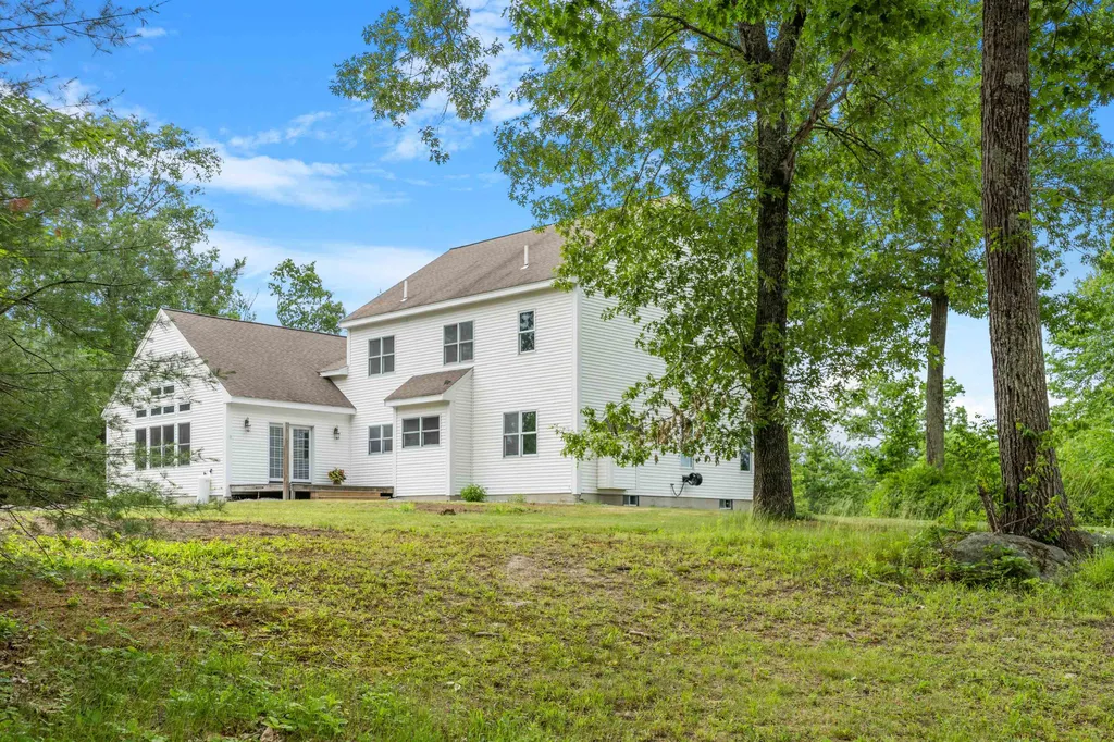 38 Mason Road Brookline NH 03033