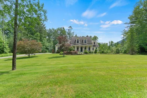 260 Village Glen Manchester VT 05254