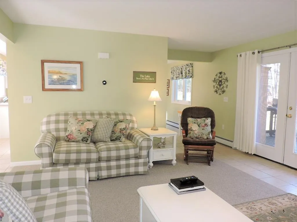 25 Alpine Circle Laconia NH 03246