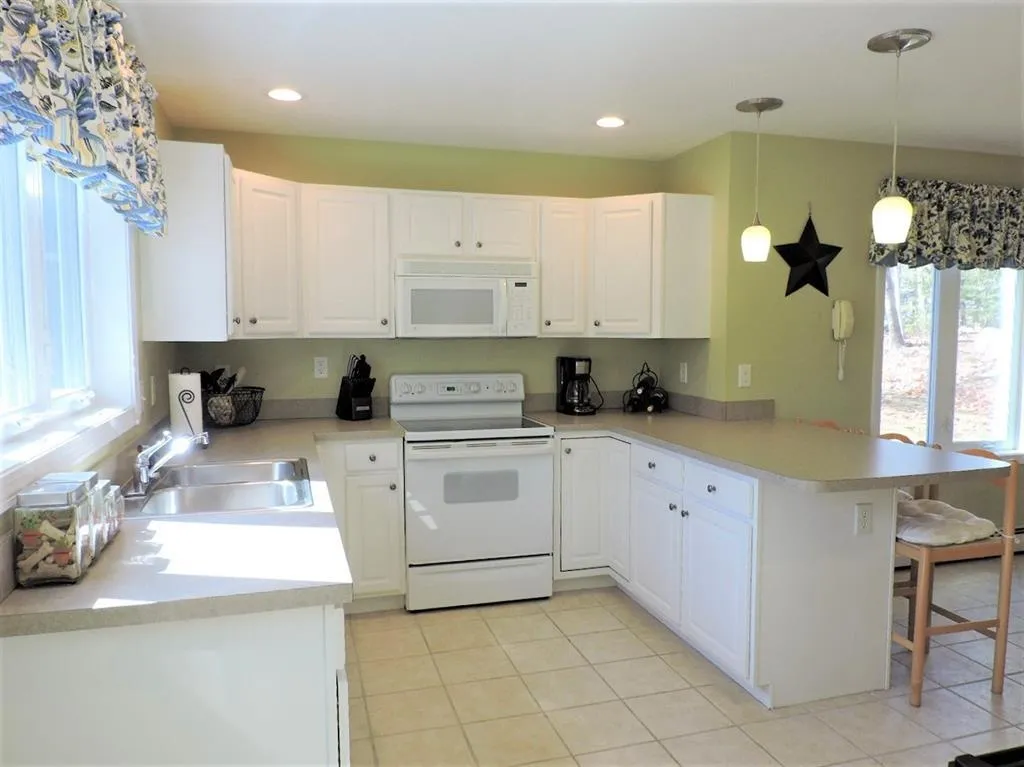 25 Alpine Circle Laconia NH 03246