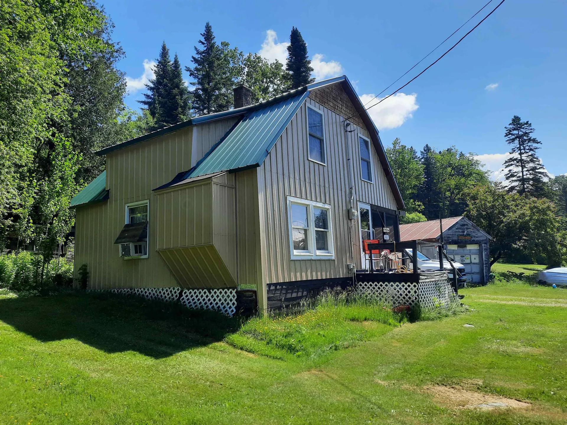 1463 Main Street Pittsburg NH 03592
