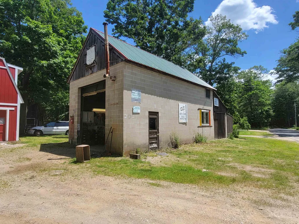 37-43 Tibbetts Road Barrington NH 03825