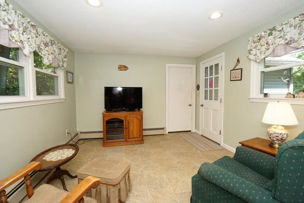 61 Morrill Road Hooksett NH 03106