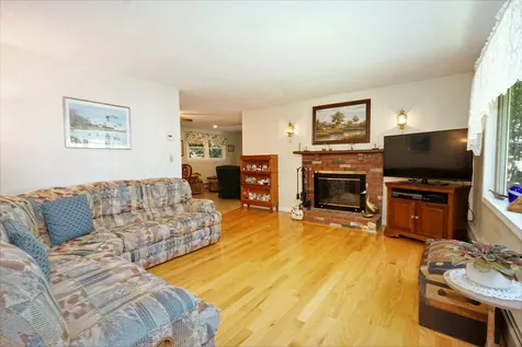 61 Morrill Road Hooksett NH 03106