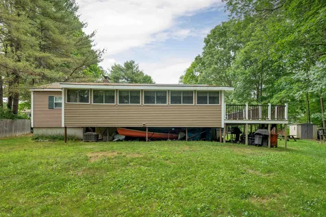 1 Brook Lane Sandown NH 03873