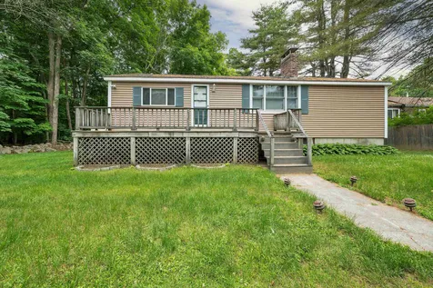 1 Brook Lane Sandown NH 03873