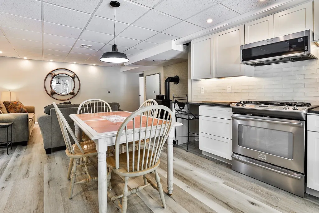4 Meadowview Lane Merrimack NH 03054