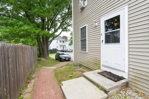 719 Hevey Street Manchester NH 03102