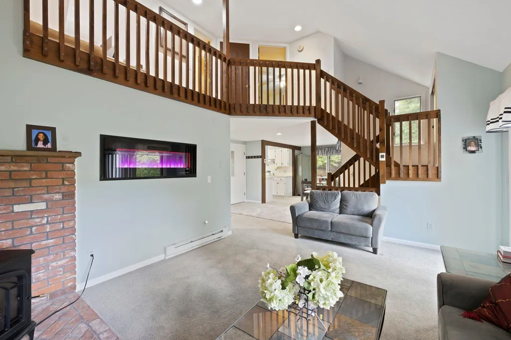 631 Otter Road Grantham NH 03753