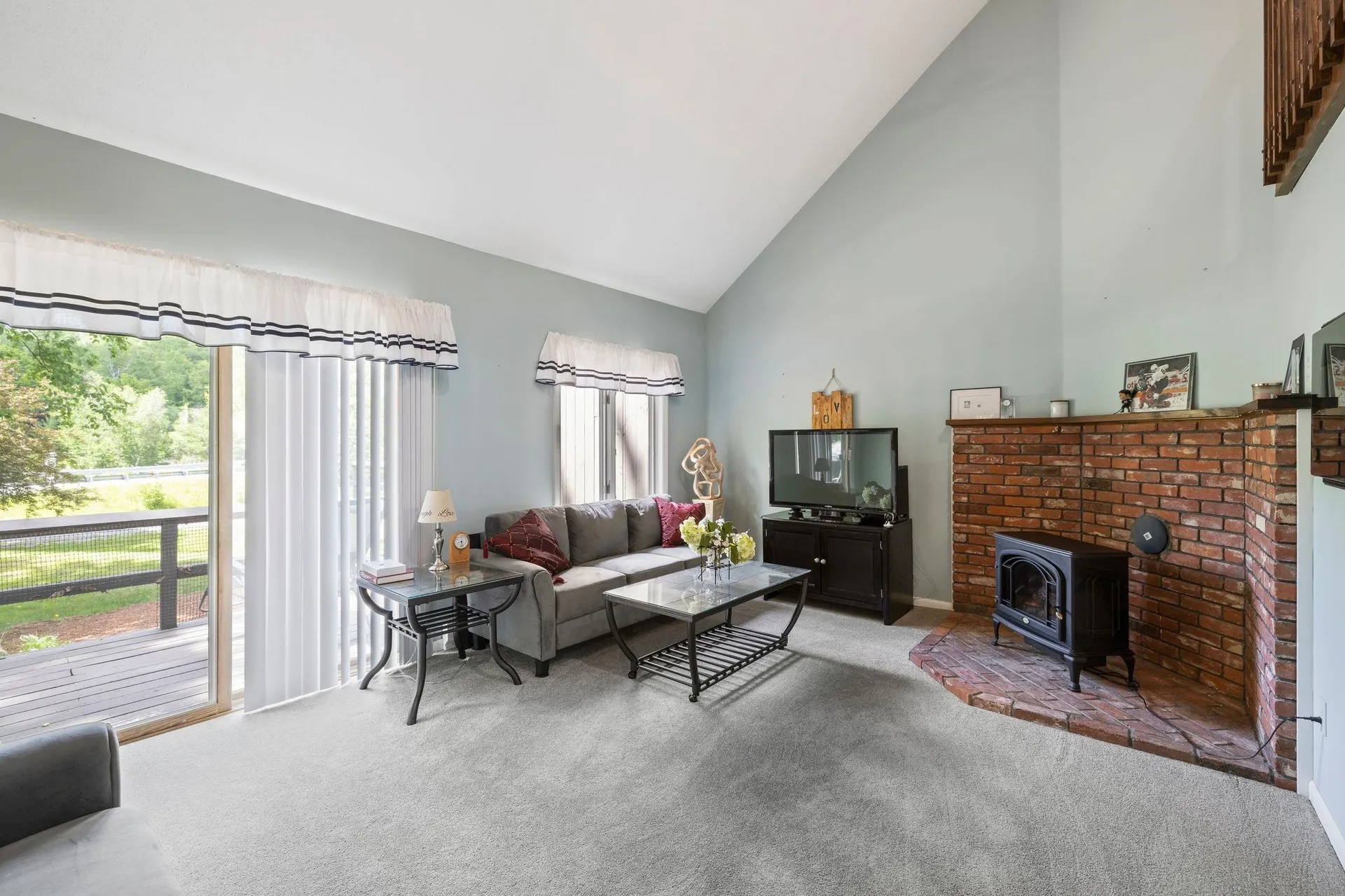 631 Otter Road Grantham NH 03753