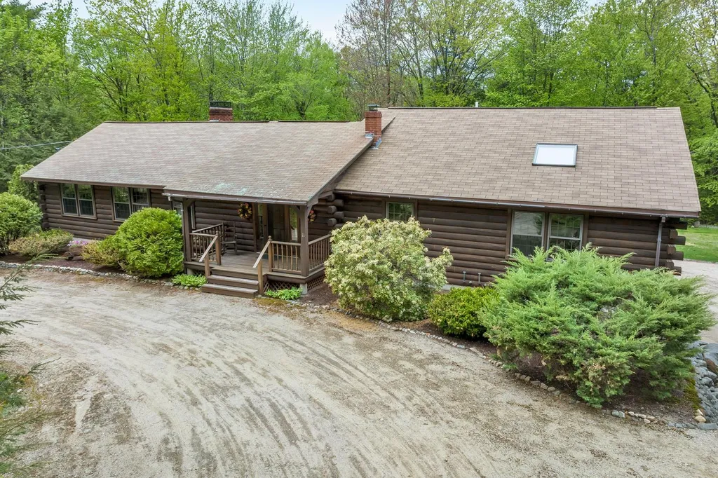 11 Knotty Knoll Circle Farmington NH 03835