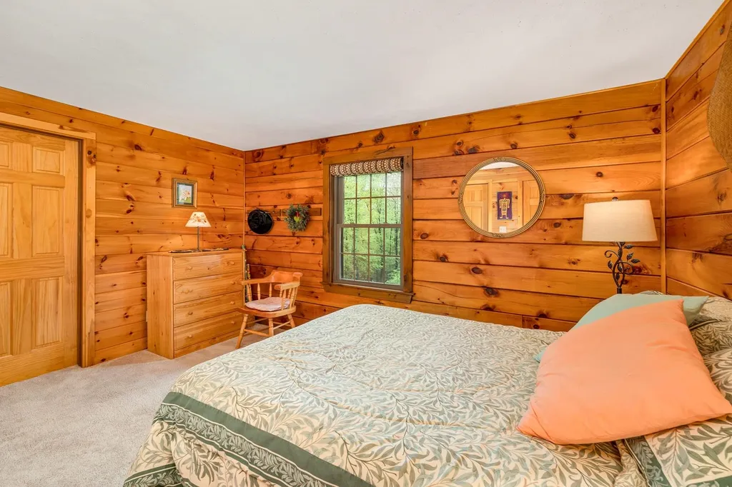 11 Knotty Knoll Circle Farmington NH 03835