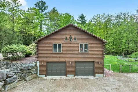 11 Knotty Knoll Circle Farmington NH 03835