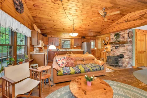 11 Knotty Knoll Circle Farmington NH 03835