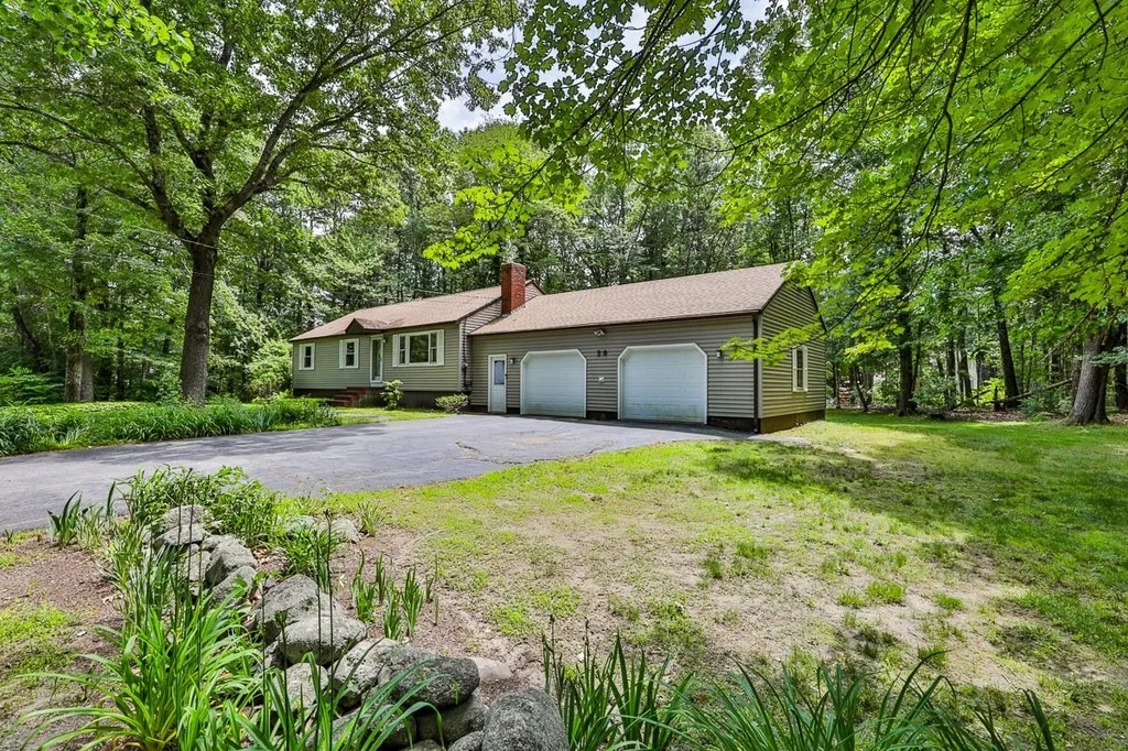 20 Drinkwater Road Hampton Falls NH 03844
