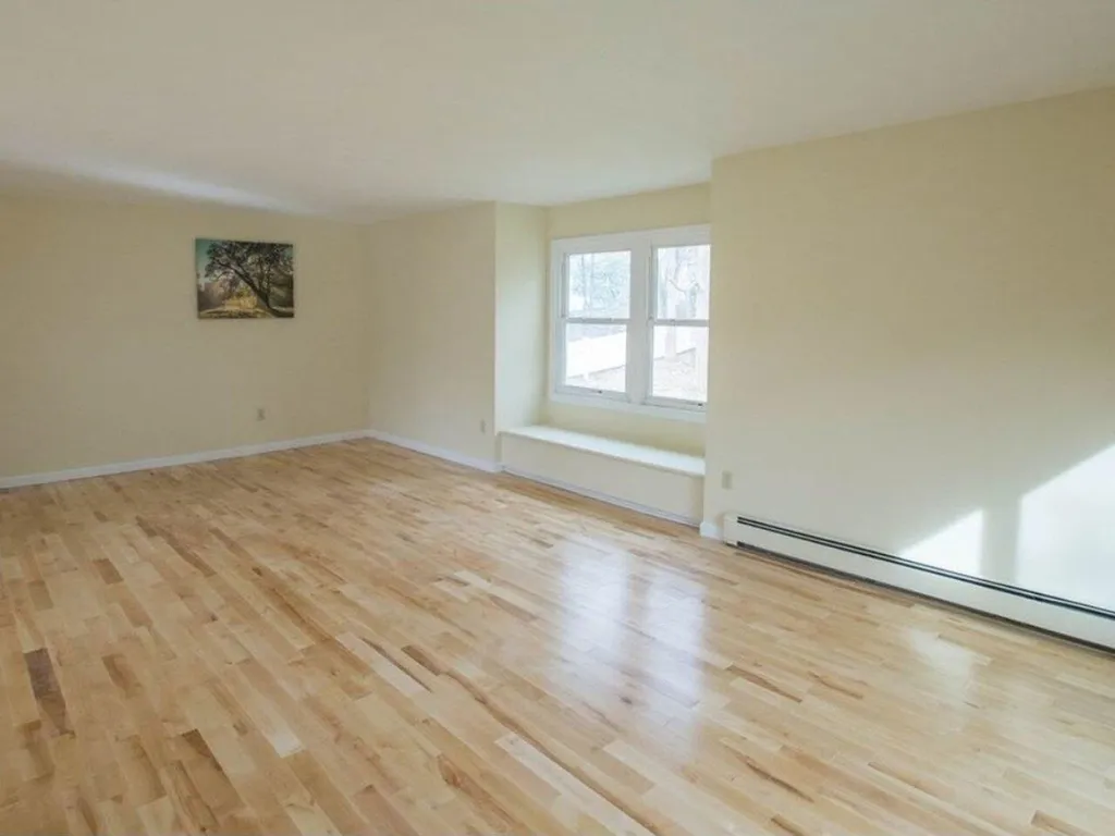 10 Lakewood Parkway Burlington VT 05408