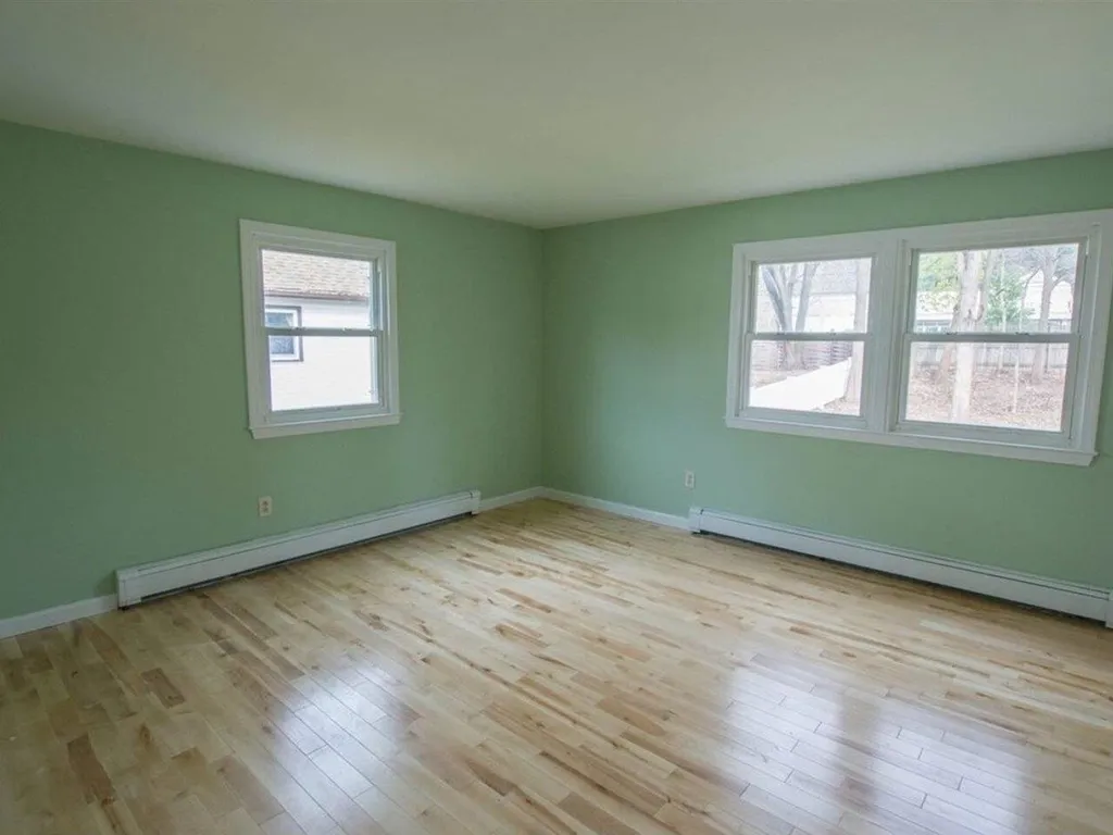 10 Lakewood Parkway Burlington VT 05408